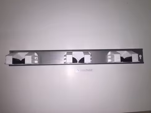 Support mural inox pour 3 manches à balai