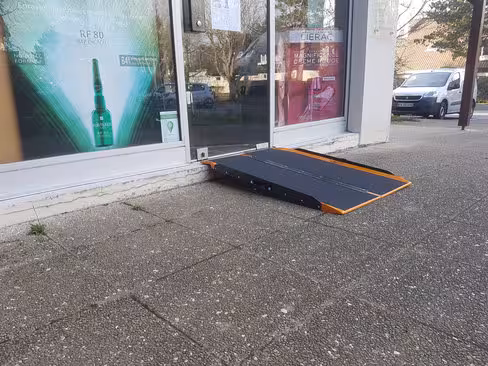 Rampe d'accès PMR - amovible - l. 90 cm
