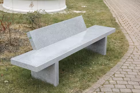 Banc public assise et piétement béton - l. 250 cm - déchargé dans la limite de 30 m