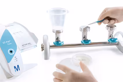 Entonnoir microfil 100  ml membranes ez-pak 0,45 µm 47 mm blanches quadrillées