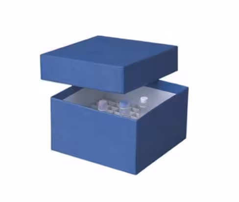 Boîte bleue 133 x 133 mm hauteur 100 mm x 10