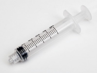 Seringue plastique 3 pièces 5 ml luer lock stérile x 100