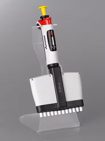 Pipeteur 20 - 200 µl AXYPET PRO 12-CH