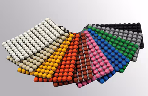 Tapis 96 bouchons TPE individuels noir x 10