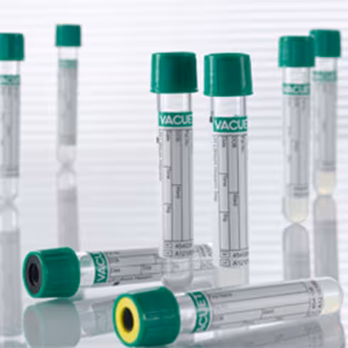 Tube VACUETTE hl 4 ml héparine lithium 13x75 mm bouch vissant vert bague noire étiq transp x 24 racks 50