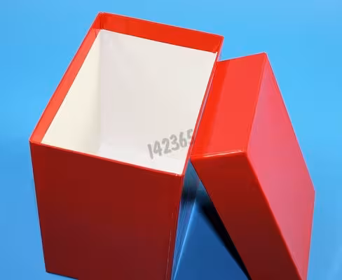 Boîte rouge carton hydrophobe longue sans compartiment dim 148 x 287 x 128 mm
