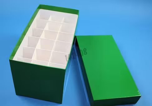 Boîte verte carton longue 3 x 6 tubes 50 ml dim 122 x 237 x 128 mm