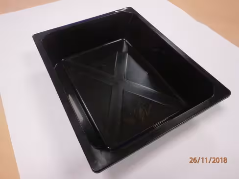 Barquette PRESTILOG 1713 Hauteur 36mm utilisation froide et chaude PP Noir 173mm x 36 mm lot de 600