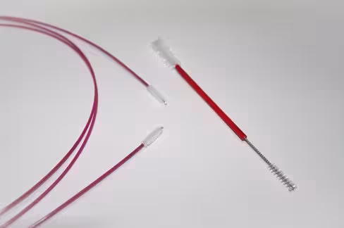 Kit 1 écouvillon - 1 brosse 5 mm l. 20 mm - tube 1,75 mm x 230 cm rose + double brosse à piston 5-11 mm - 100 unités