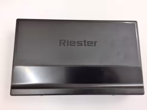 Etui rigide à fermeture de sécurité