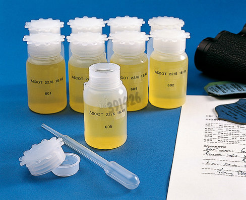 Flacon gradué col large corps PE bouchon PP x 160