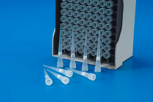 Pointes à filtre stérile Eppendorf 100µl rack de 96