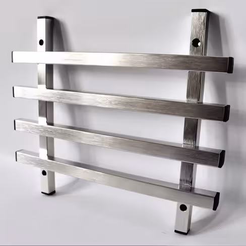 Support mural 4 niveaux - pour plaques d'identification