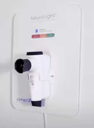 Support mural pour hôpital [pour NeuroLight]