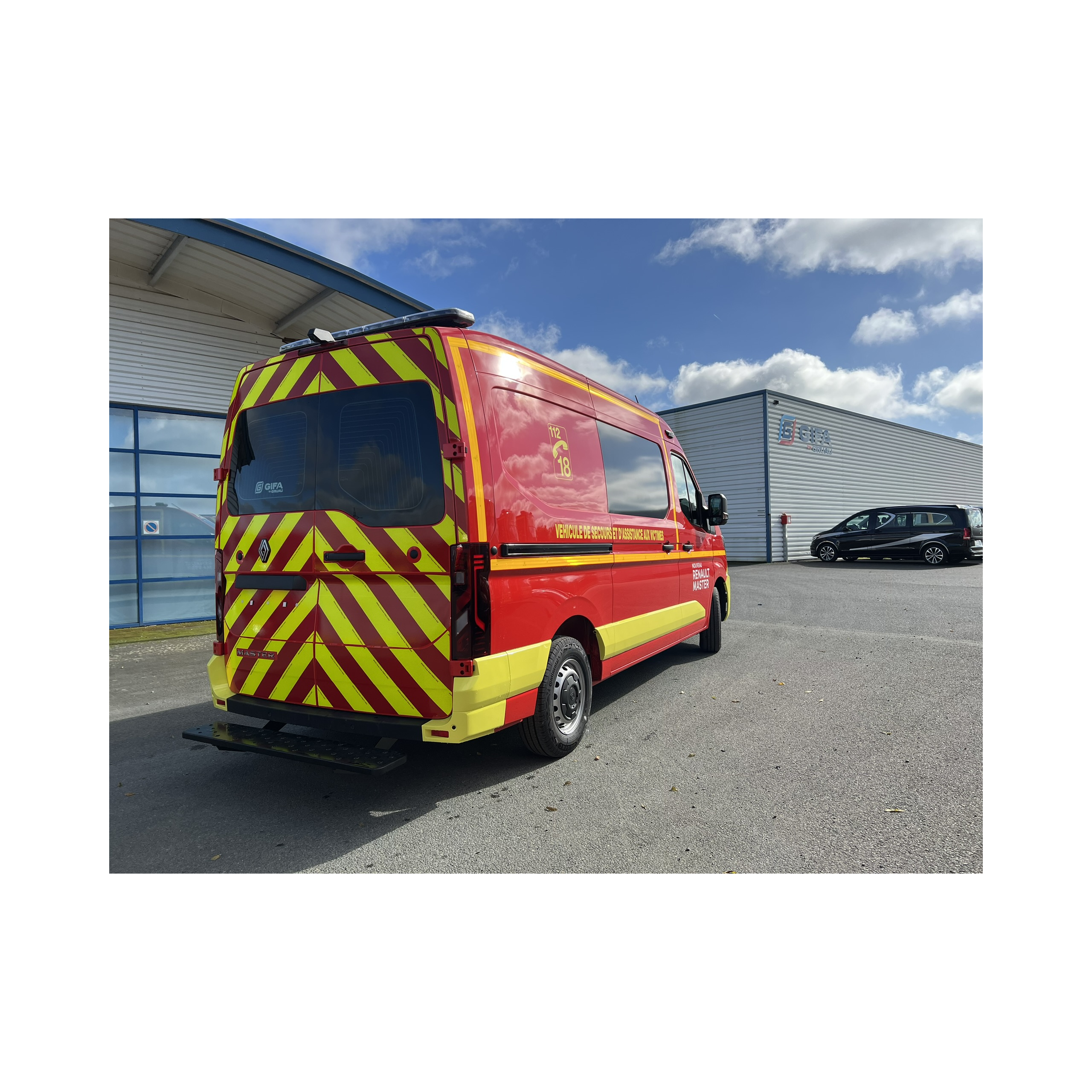 Ambulance type C fourgon tôlé L2 Renault Master-XDD - 150 ch