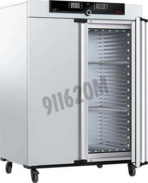 Etuve universelle 749 L convection forcée température de 300 °C UF750mplus 400 V 50/60 Hz classe I