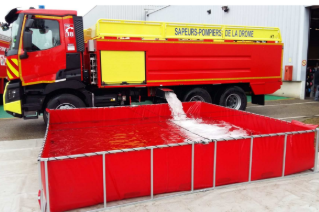 Citerne souple 13 500 l avec structure métallique avec quick dump et 1 sortie 2,5'' bsp