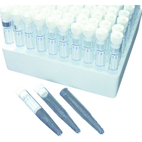 Tube pour tests d urine automatique 10 ml capuchon blanc avec étiquette sur rack x 1600