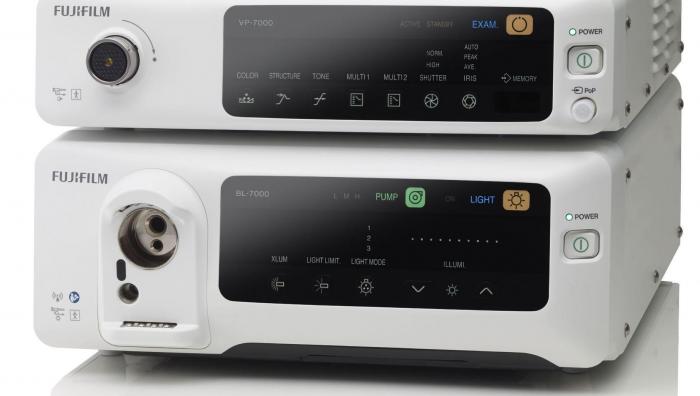 Source de lumiere eluxeo led 300 w garantie +ext bris 5 ans One step connector 4 led multi light technology (modulable)