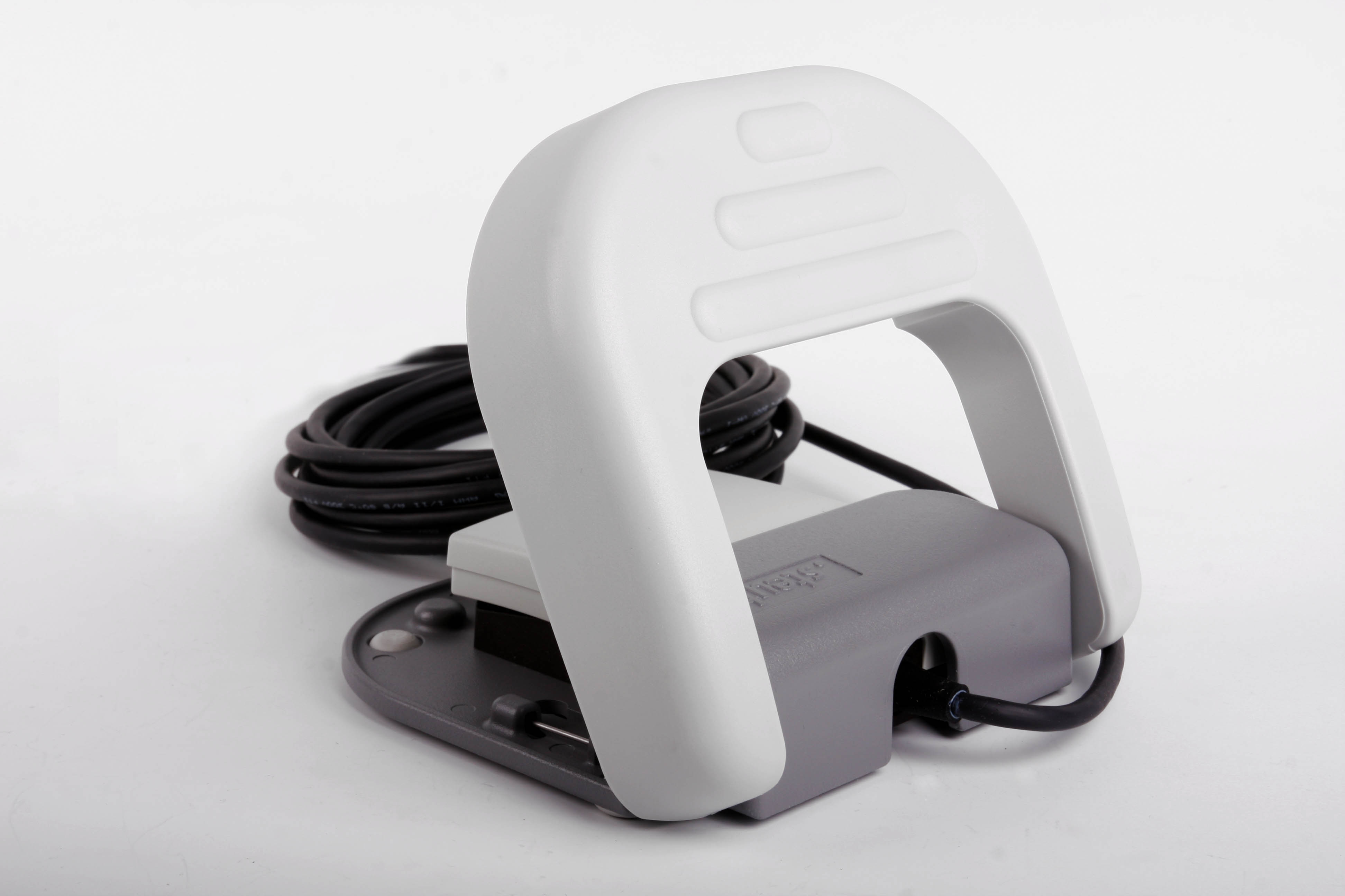 Pédale de déclenchement pour laser diodes