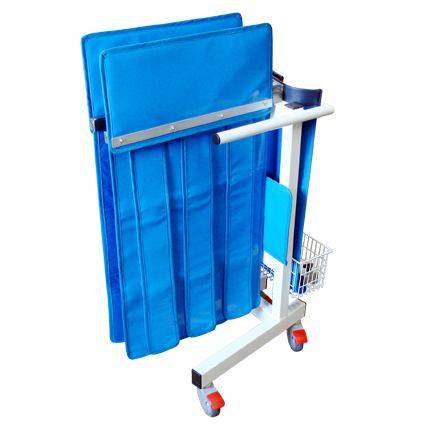 Chariot de rangement mobile pour bavolet Multiflex et accessoires permettant de recevoir le clameau