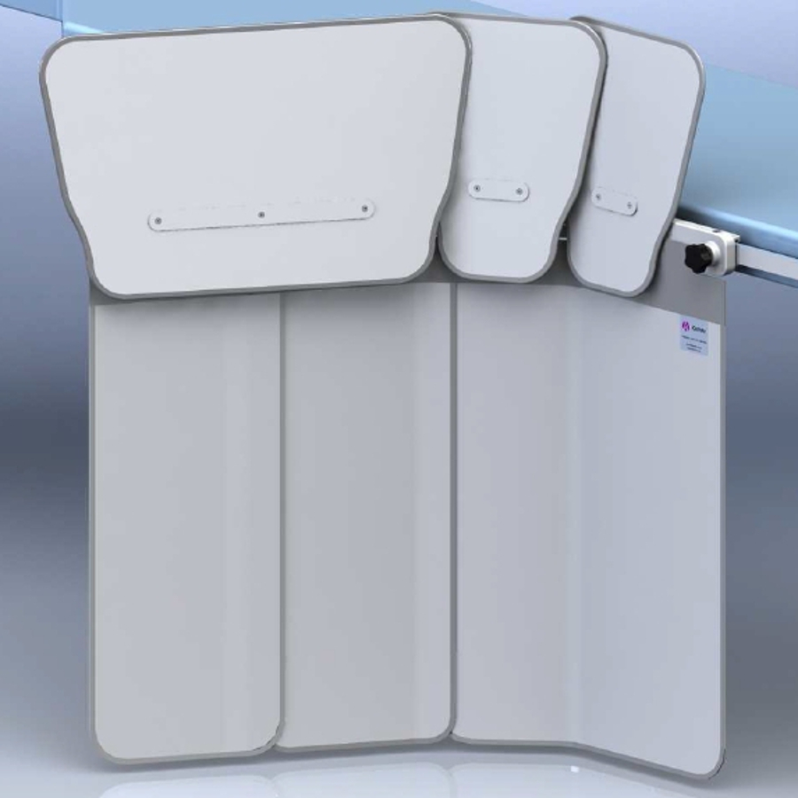 Bavolet double articulation avec 3 pans et 3 bavettes de protection haute permettant des retours de 43 ou 63 cm