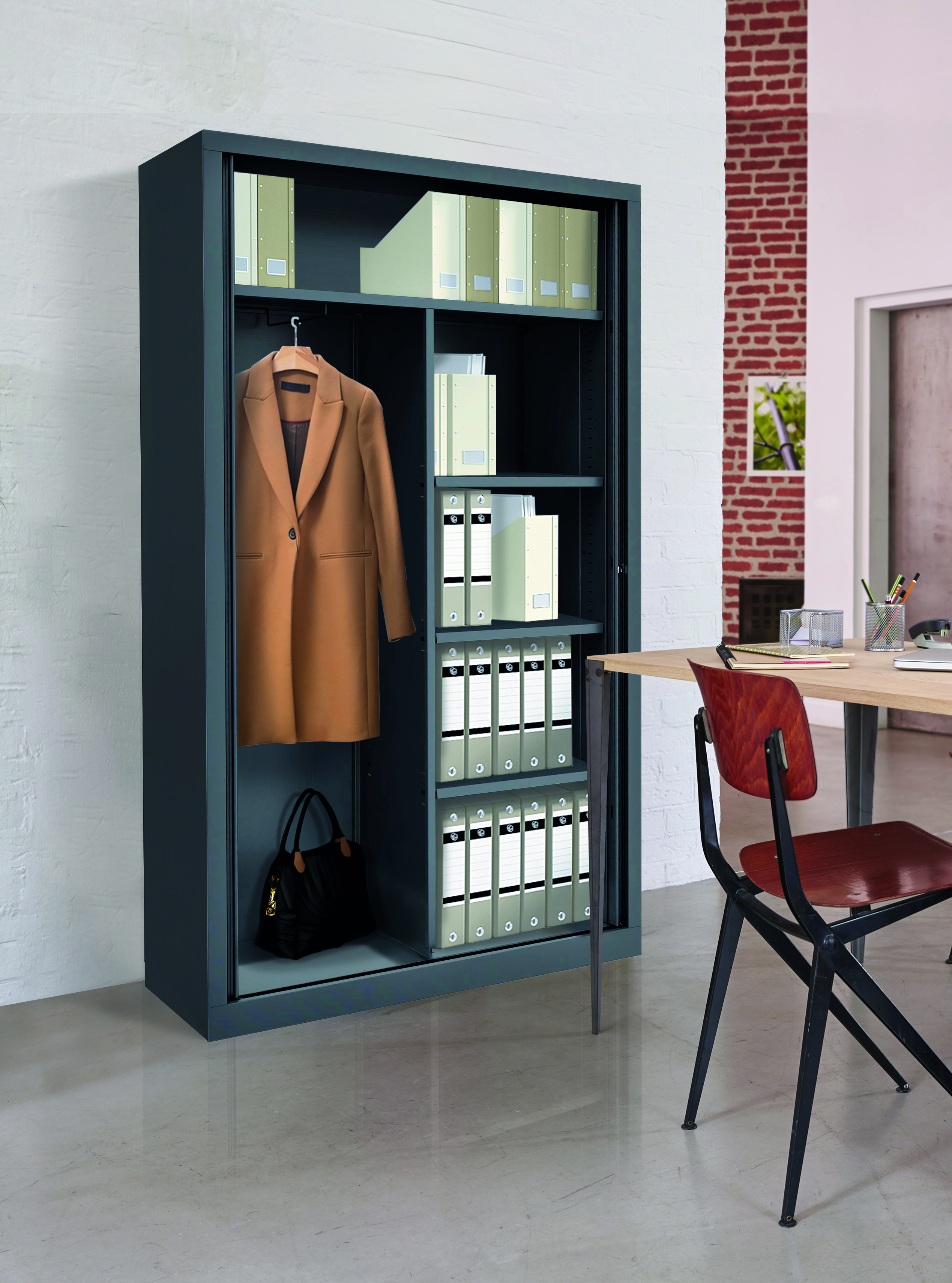 Armoire métallique Etic - h. 198 x l. 120 cm - 1/2 penderie décor bois - fermeture rideaux 1 tablette porte-cintre et