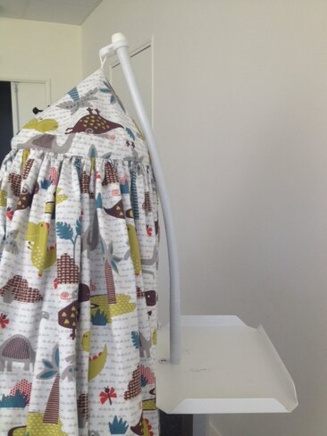 Ciel de lit avec mât flexible