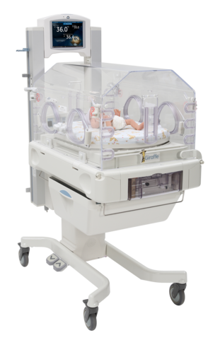 Giraffe Incubator Carestation Version 230V avec écran couleur et parois en polycarbonate