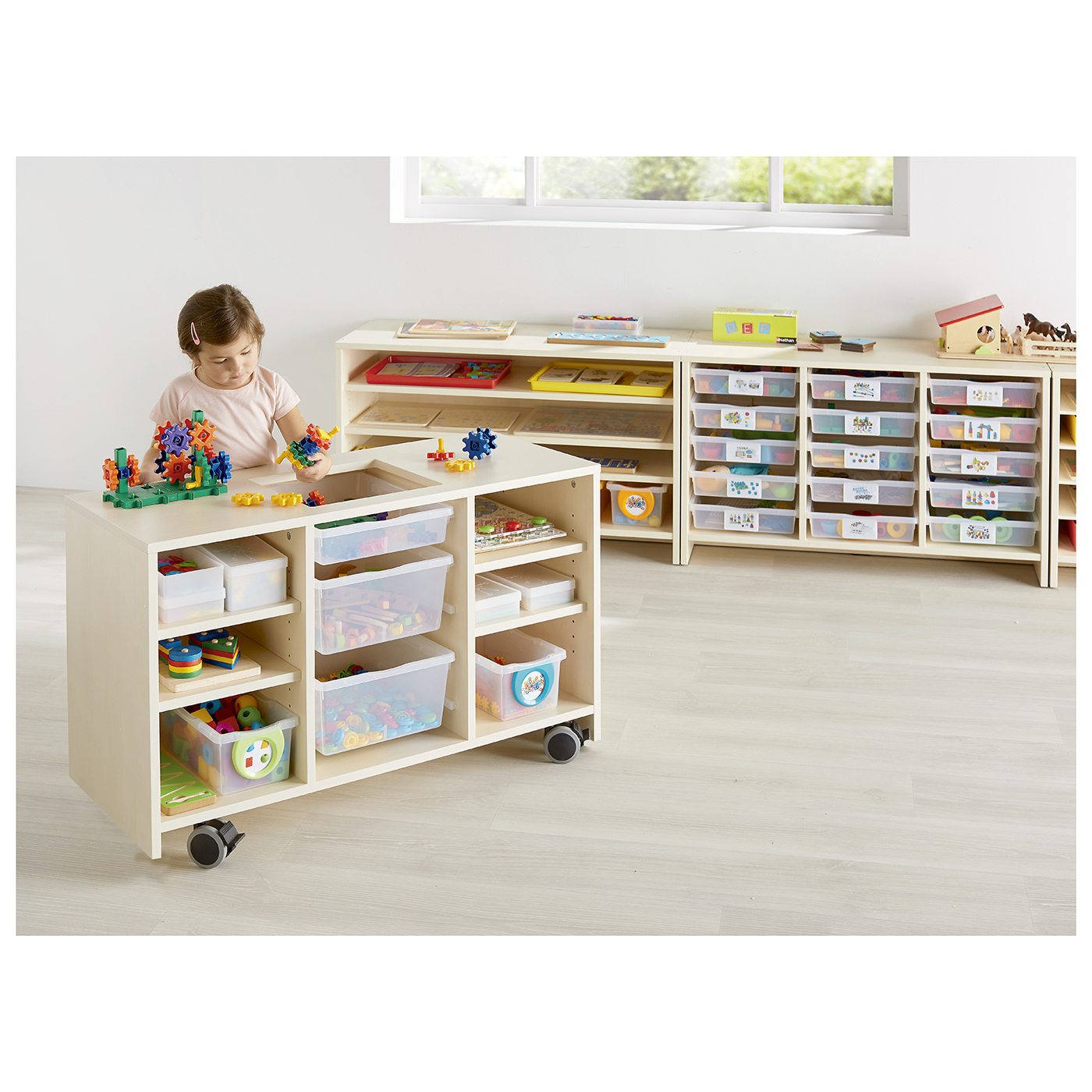 Meuble d'activités - 15 bacs - bouleau