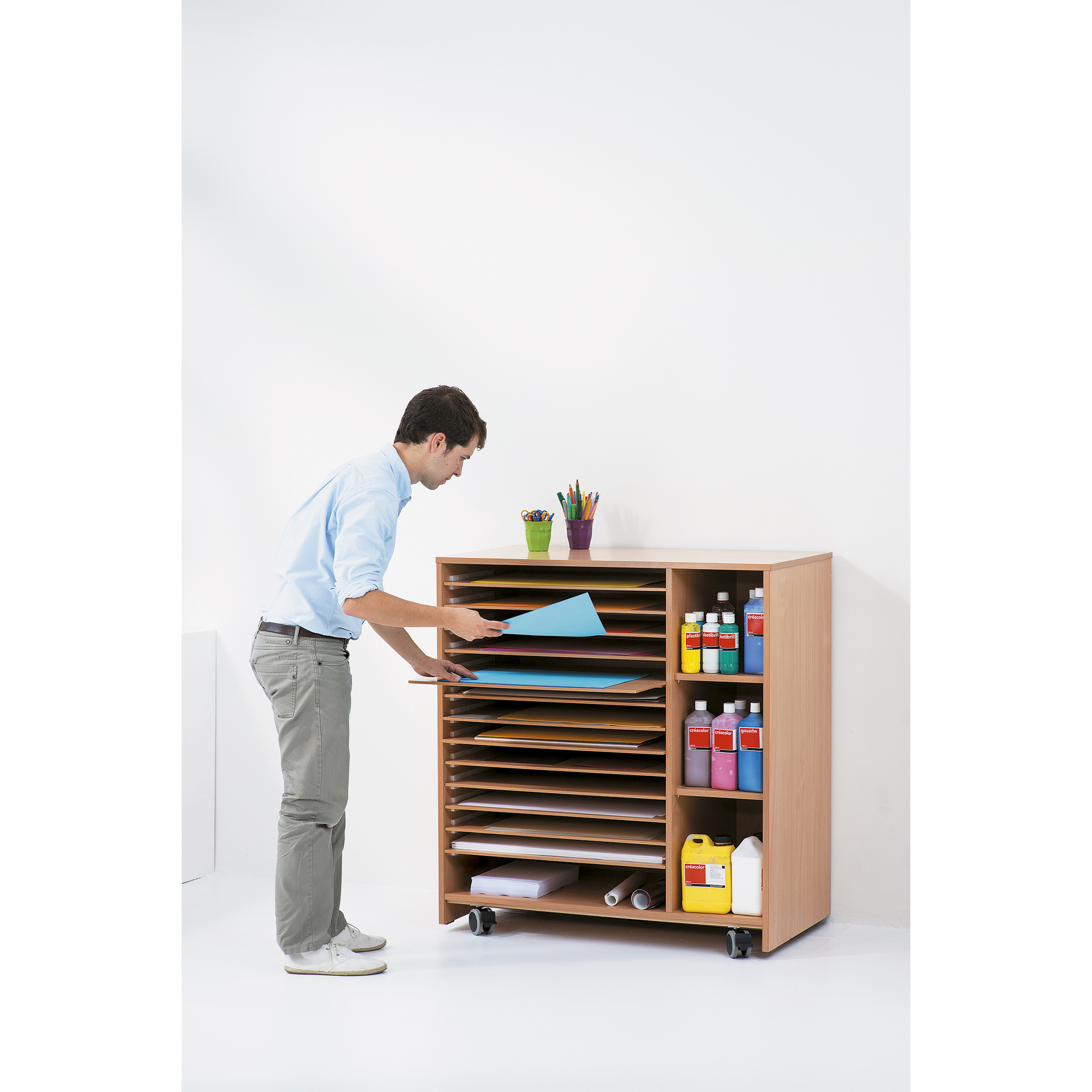 Meuble à papiers à tiroirs