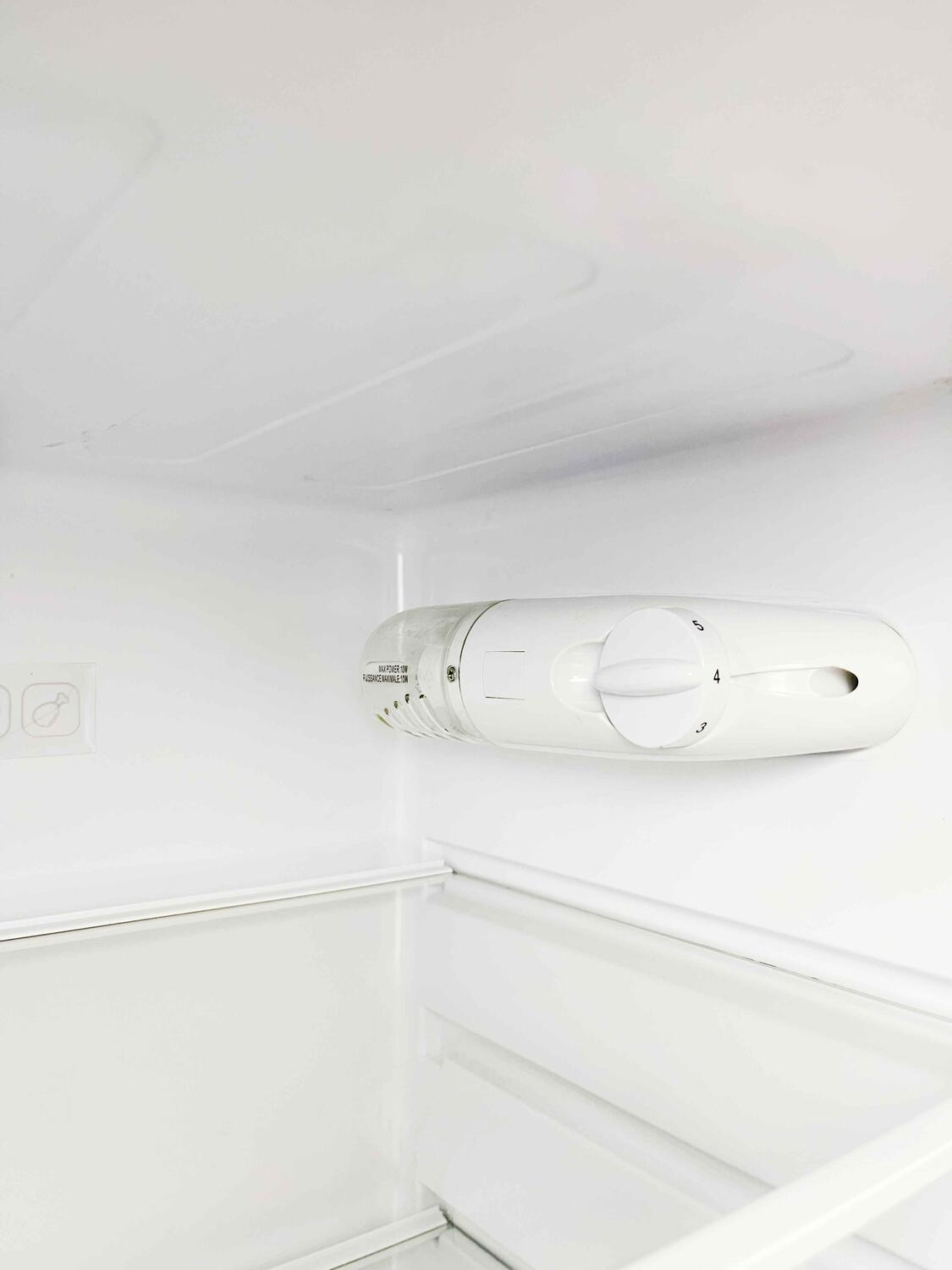 Réfrigérateur table top petite largeur 100 l Frigelux RTT101BF - classe F