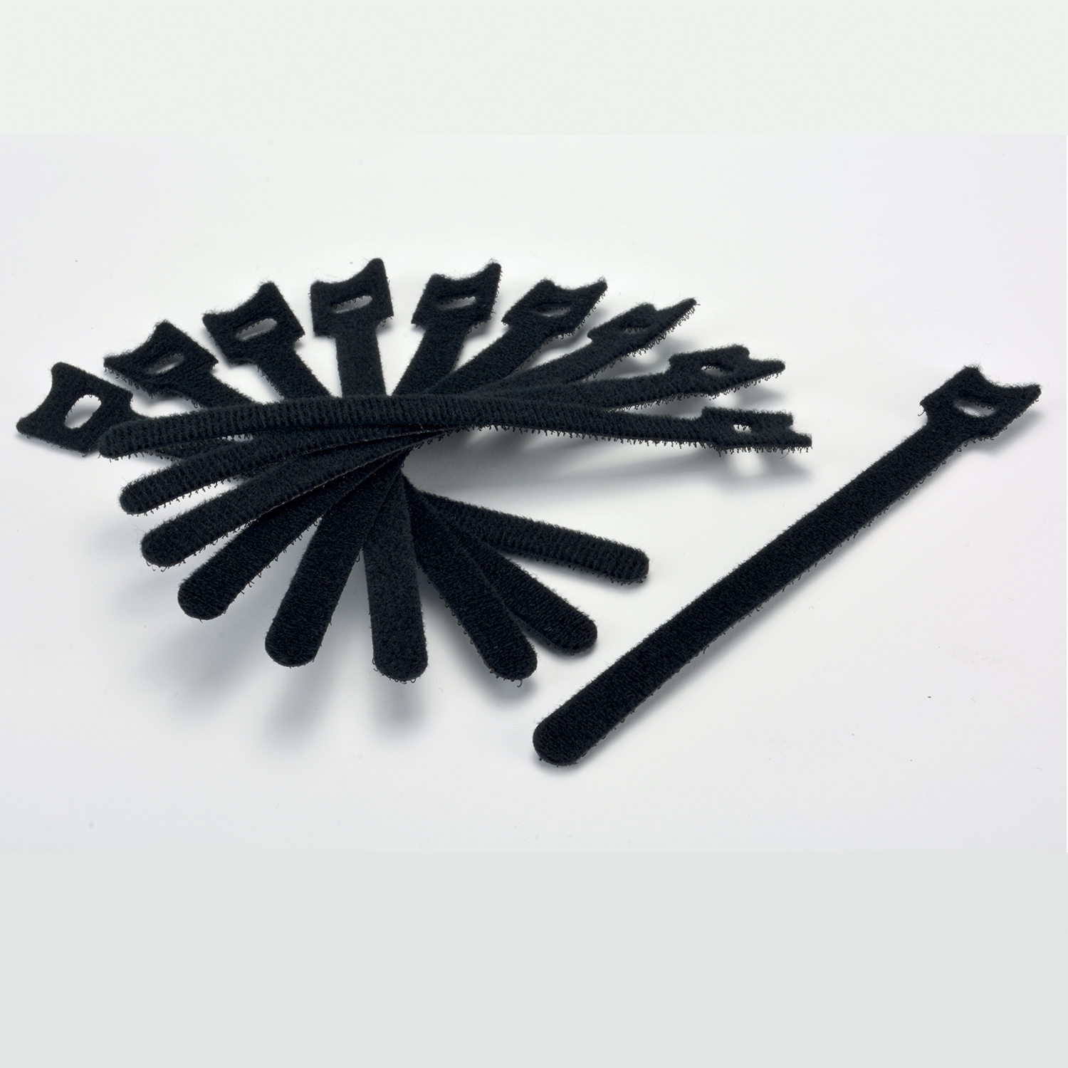 Lot de 10 serre-câbles Velcro - 10 x 155 mm - MCL -