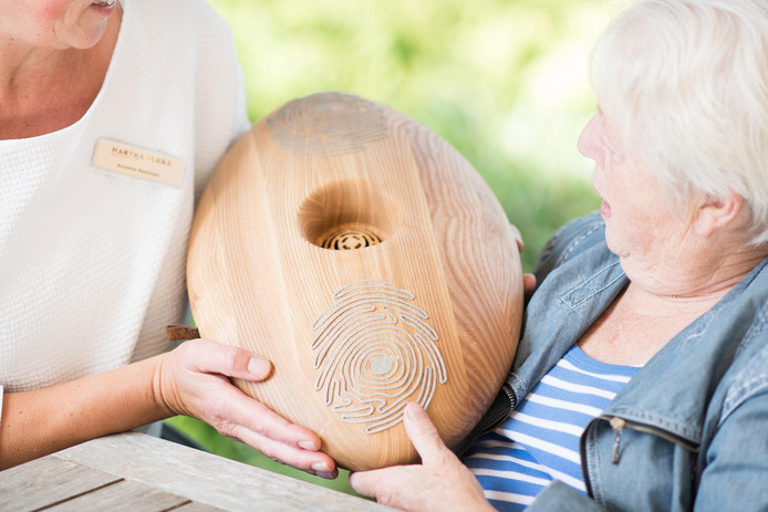 CRDL Objet de médiation et relationnel - 75 sons disponibles traduit les différents touchers entre 2 personnes en sons