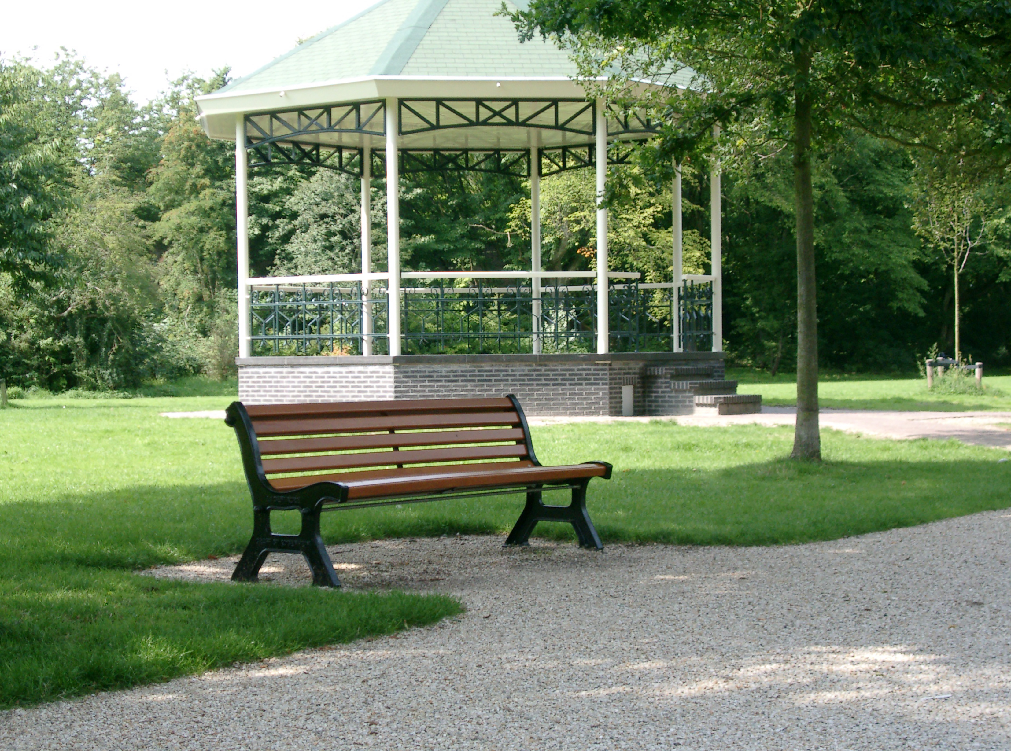 Banc Centaure - 3 places - avec dossier - l. 196,10 cm - piètement noir - livré non déchargé