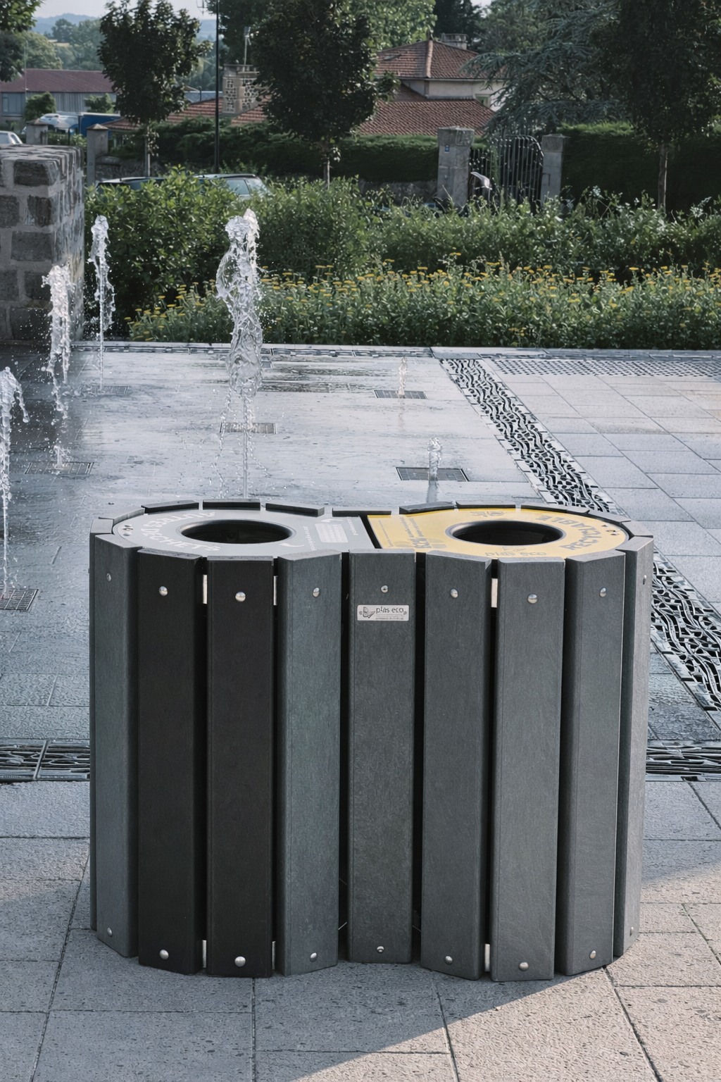 Corbeille Major - lattes plastique recyclé - sans couvercle avec seau intérieur 2 x 60 l - livré non déchargé