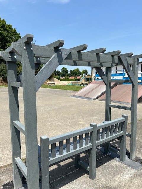 Arche de végétalisation Garden - l. 240 cm - lattes plastique recyclé - livré non déchargé