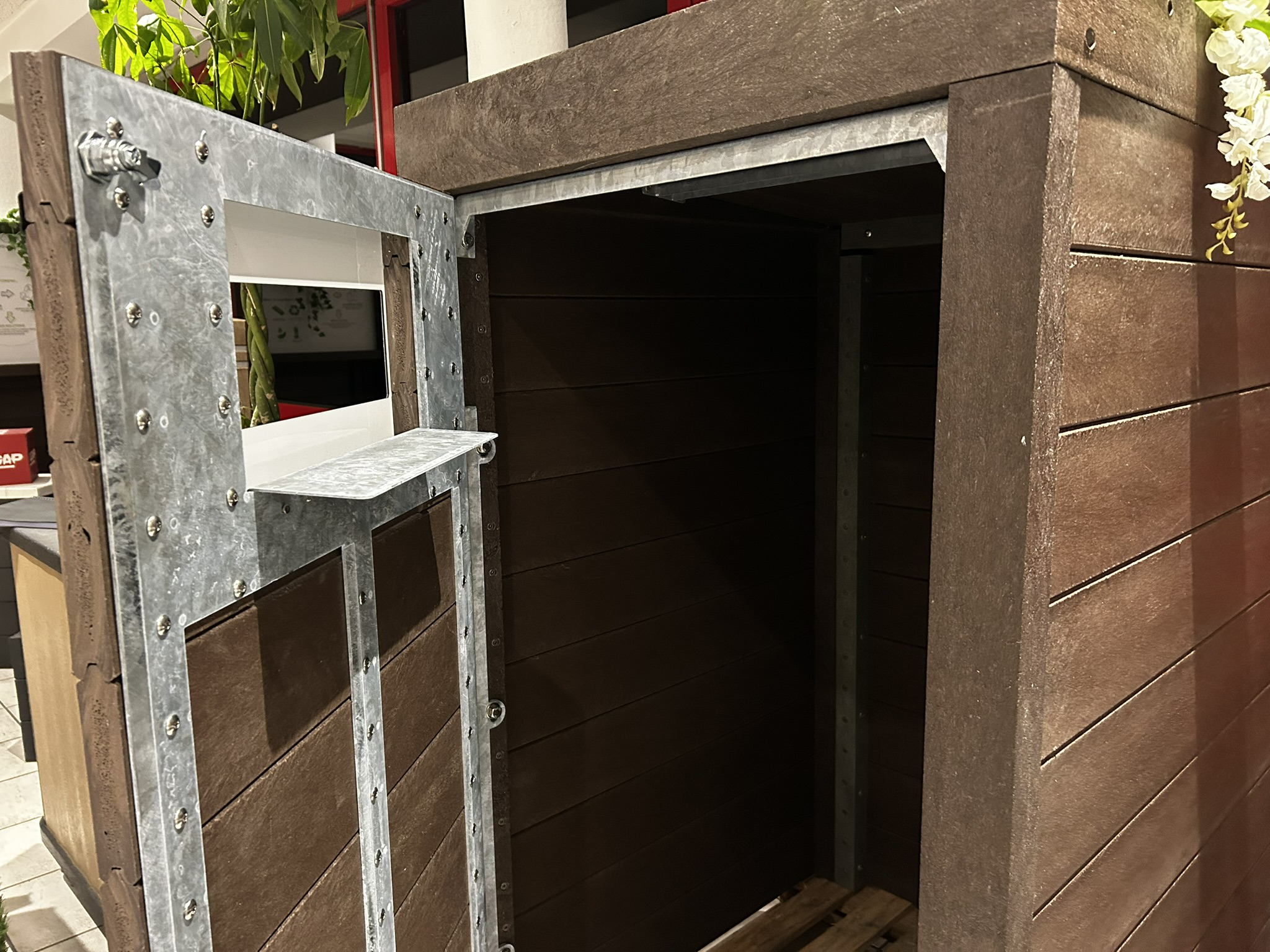 Abri conteneur pour bac de 240 l - lattes plastique recyclé l. 87 cm - livré non déchargé