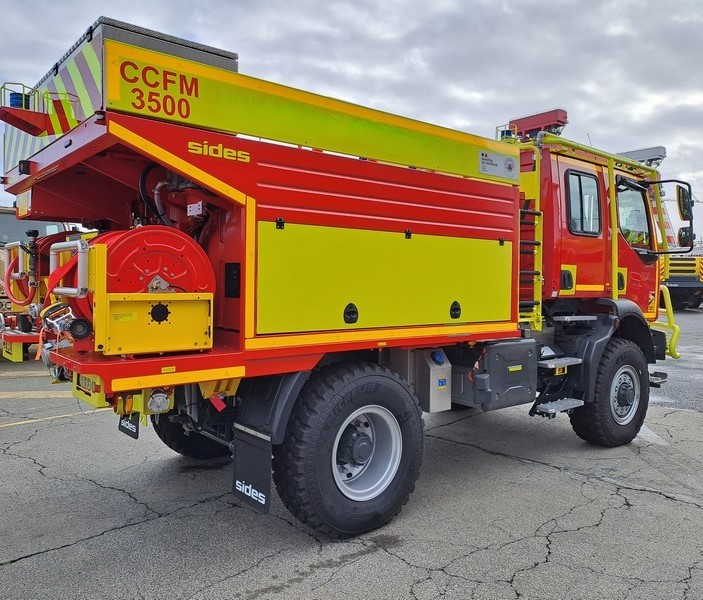 Camion-citerne CCF M double cabine - pacte capacitaire Boite de vitesse automatique OPTISHIFT 8AP1200