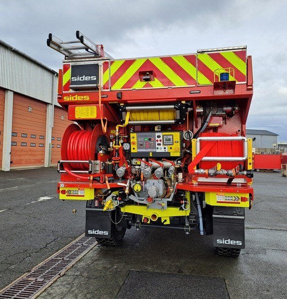 Camion-citerne CCF M UHP double cabine - pacte capacitaire Boite de vitesse automatique OPTISHIFT 8AP1200