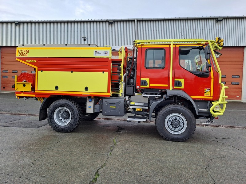 Camion-citerne CCF M UHP double cabine - pacte capacitaire Boite de vitesse automatique OPTISHIFT 8AP1200