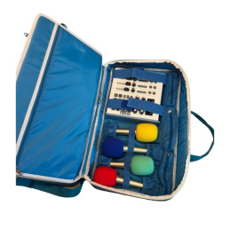 Solution Webradio WeSpeak : 1 console avec carte SD 32 GB 8 câbles colorés (x4 microphones - x5 casques) 1 enceinte