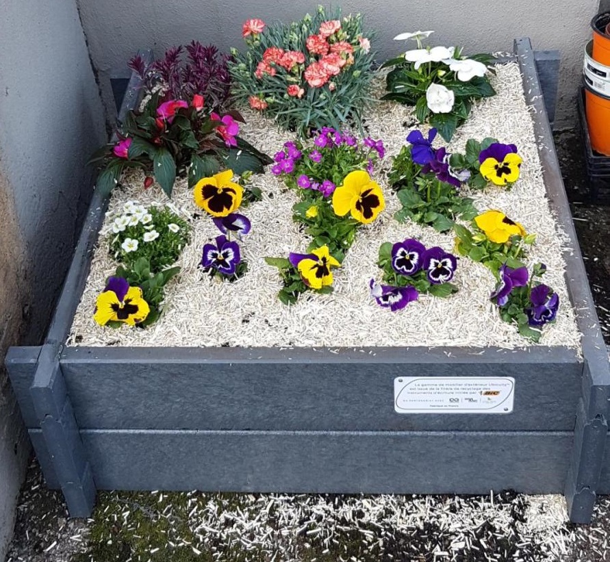 Potager pédagogique Ubicuity - carré - 80 L - livré non déchargé