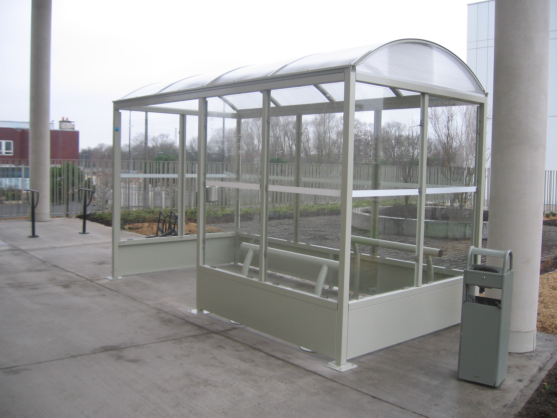 Abri Atlantique - 4 x 2,12 m - avec Retour + Bavettes livré