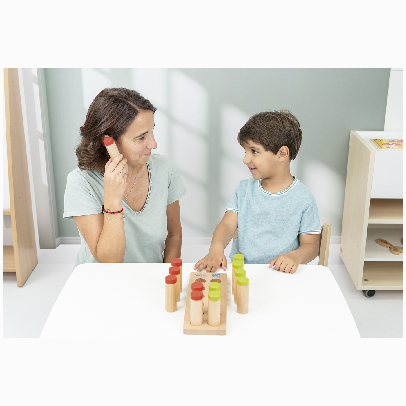 Sensoriel - les boîtes à sons - Montessori par Nathan