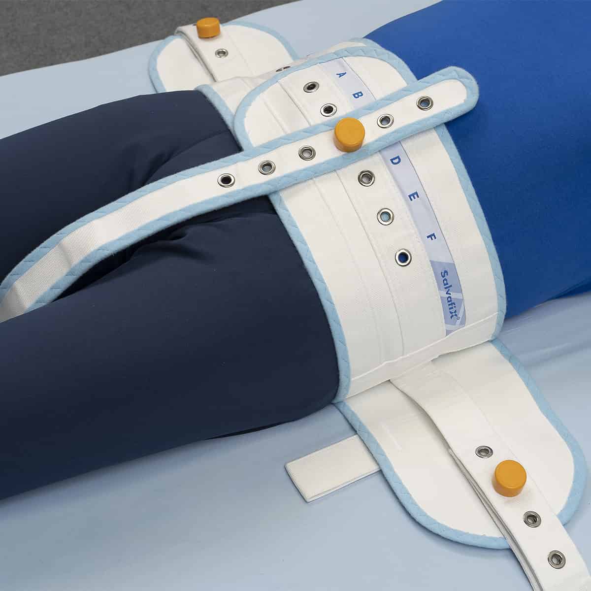 Set ceinture périnéale au brancard SALVAFIX à fermeture magnétique - taille L - 1 carton de 1 unité
