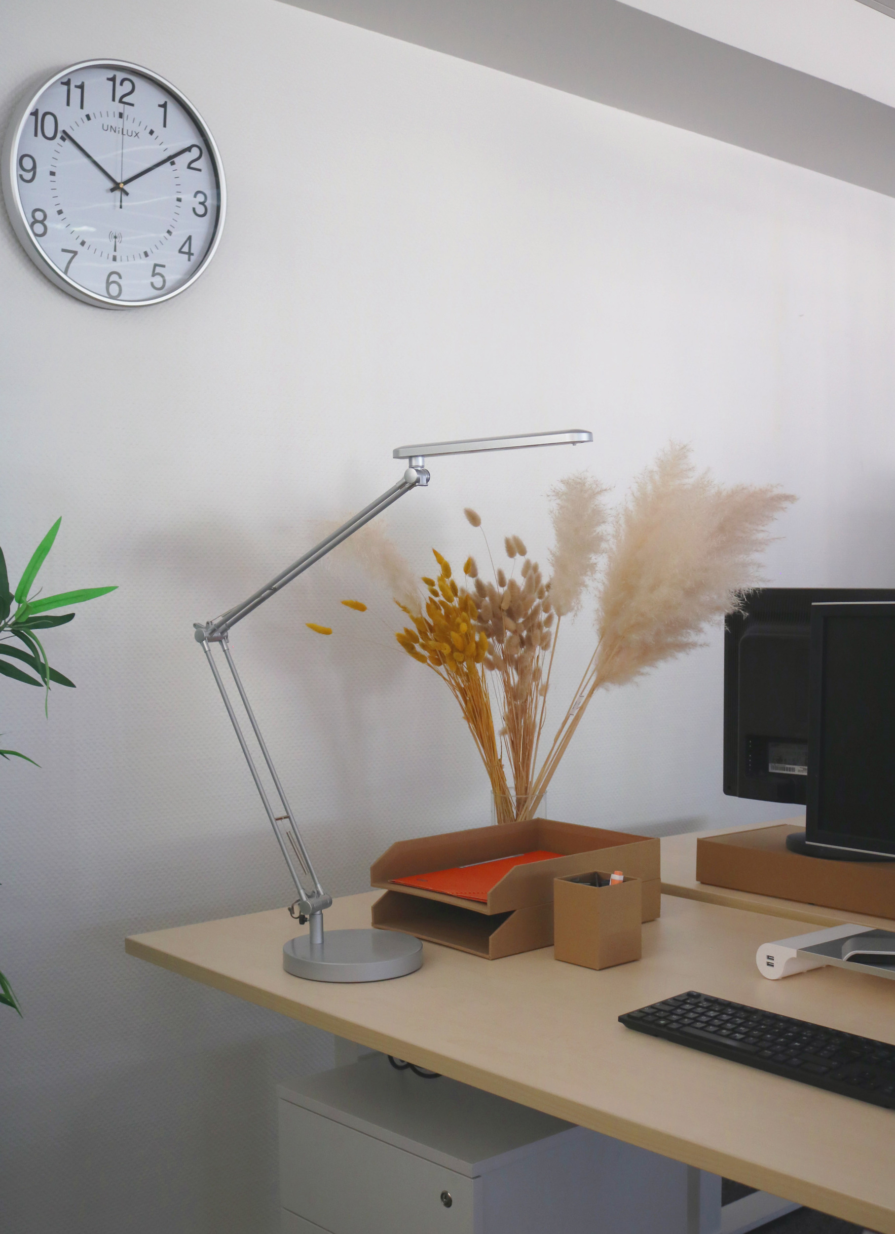 Lampe de bureau LED Mamboled gris