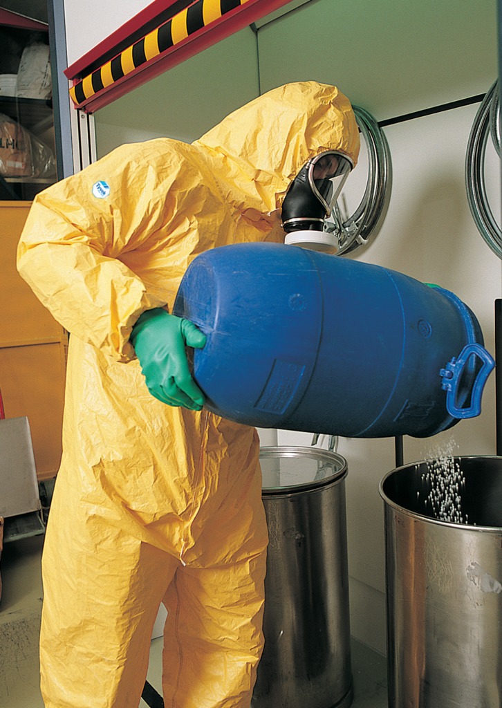 Combinaison de protection jetable à cagoule TYCHEM C - Dupont Engineering Products SA - Jaune - taille M