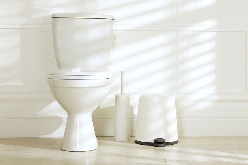 Voir les poubelles sanitaires produit