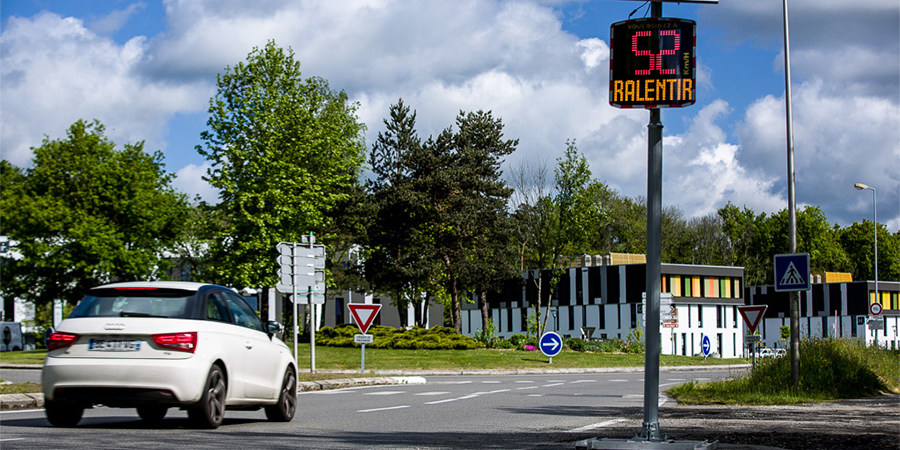 Je commande des équipements de sécurité routière